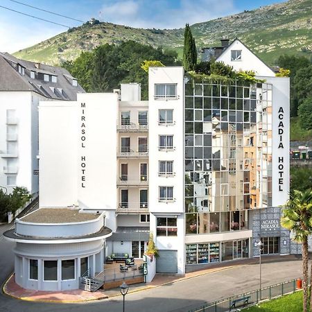 Hotel Acadia Lourdes Ngoại thất bức ảnh