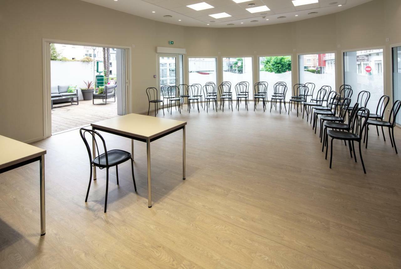 Hotel Acadia Lourdes Ngoại thất bức ảnh